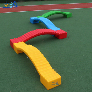 儿童塑料独木桥平衡木感统训练器材体智能幼儿园户外体育运动器材