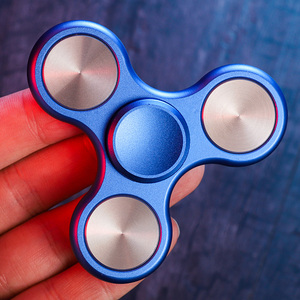 money_full_tz淘宝wk木樱潮品时空虫洞三叶指尖陀螺 edc手指间成人