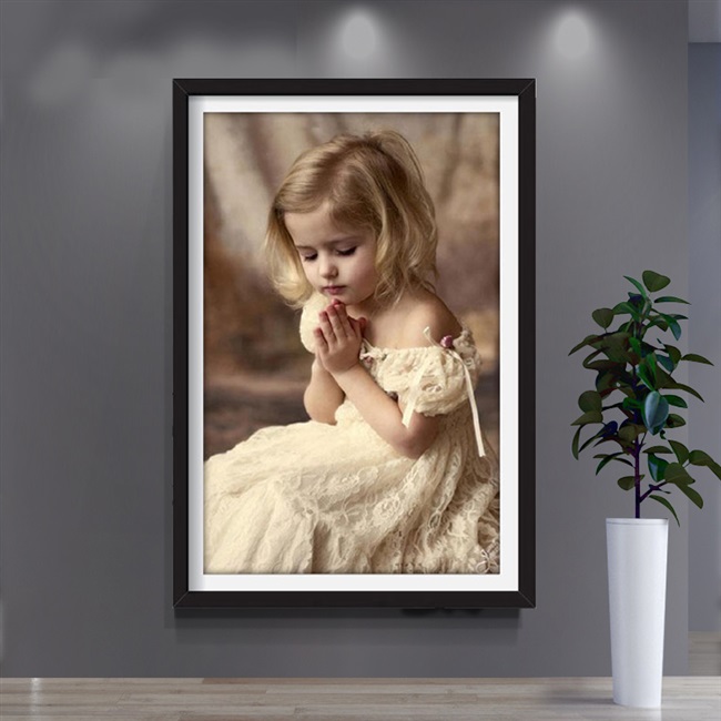 小女孩祷告头像图片