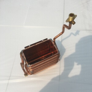 恒温热水器12l10l通用冷凝水箱燃烧室转换器