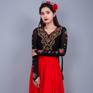 新疆舞蹈广场舞服装上衣长袖女跳民族维族舞台演出服艺考修身