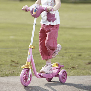 好孩子 儿童6岁可调节单脚滑滑车迪士尼主题女孩平衡车音乐滑板车