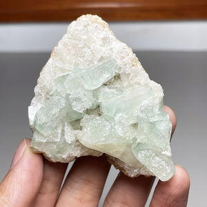 天然绿色水晶钻石鱼眼石原石矿物白晶体摆件矿标印度共生沸石