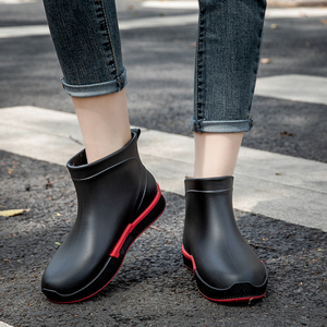 新款水鞋女防水防滑套鞋雨鞋成人短雨靴时尚胶鞋干活夏季防雨女式