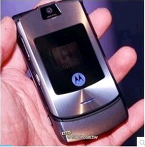 motorola/摩托罗拉v3 v3iei经典翻盖老年人学生男女款备用手机