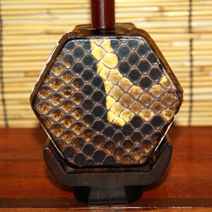 辜存雄二胡乐器