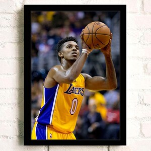 尼克杨海报 nba湖人队篮球明星装饰挂画宿舍寝室贴图壁纸墙贴相框