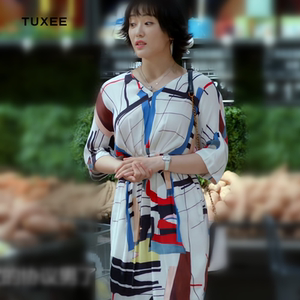 tuxee杨丽雅爱我就别想太多张姝同款2020新款印花不规则连衣裙