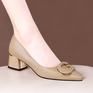 粗跟鞋子女洋气
