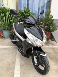 二手进口本田弯刀摩托车威武110t弯梁车赛驰整车燃油男装车代步