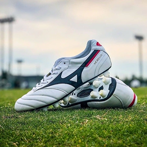 美津浓足球鞋莫雷拉2