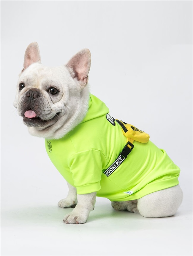mookipet荧光绿狗春季连帽背包法斗衣服雪纳瑞猫咪卫衣潮牌