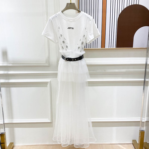 白色连衣裙女夏级感2024年新款短袖气质裙子小个子拼接网纱裙子