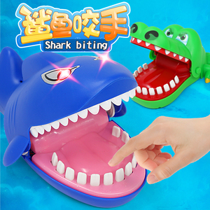 鳄鱼按牙齿河马咬人咬手指鲨鱼解压小狗小心恶犬男孩恐龙互动玩具