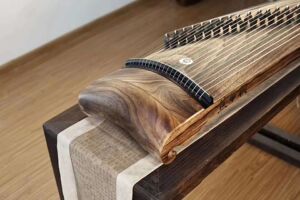 焦桐乐器纯泡桐木挖筝素面新款通用实木30年老料演奏收藏级古筝