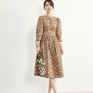 费依复古优雅小碎花连衣裙女2022秋季新款温婉气质风泡泡袖中长裙