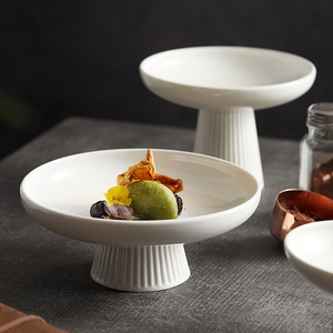 高脚盘子陶瓷日式精致小果盘零食盘办公室中式茶点碟餐厅酒店餐具