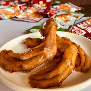 啃佬鸭泡鸭爪泡鸭翅赣州小零食小吃休闲食品泡椒鸭掌江西会昌特产