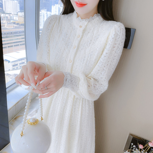 春秋冬季白色蕾丝长袖连衣裙女装2024新款小个子高级感打底配大衣