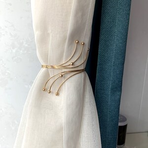 窗帘挂钩墙勾简约