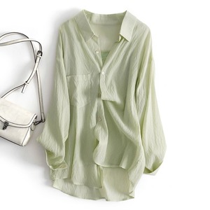法式夏季新款绿色薄款防晒衬衫女设计感小众休闲上衣天丝雪纺衬衣