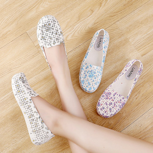 豆豆塑料凉鞋女