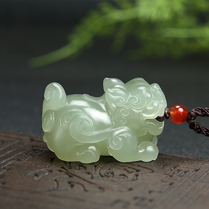 貔貅玉石吊坠立体