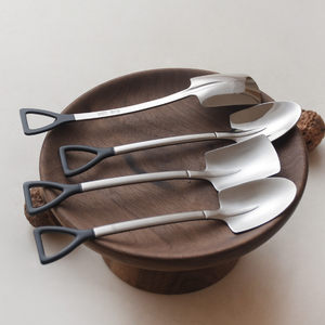 日式创意铁楸勺 304不锈钢可爱复古勺子甜品勺挖西瓜勺工兵铲勺