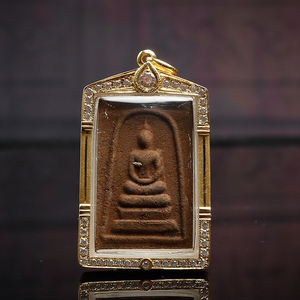 泰国佛牌龙婆碧纳2530崇迪佛牌正品带卡顺丰包邮正牌