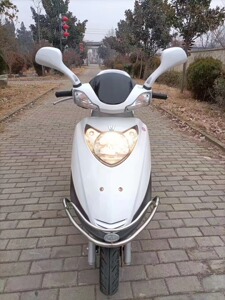 二手原装正品豪爵天鹰125cc踏板摩托车宇钻男女代步街车燃油整车