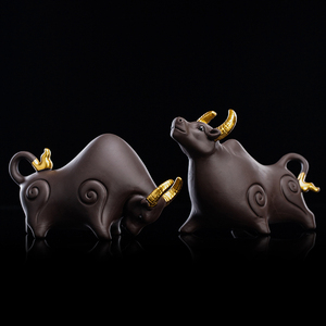 紫砂茶宠牛气冲天茶玩招财祥牛摆件手工茶艺茶盘茶道可养小牛摆件