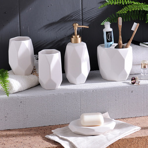 北欧钻石纹陶瓷卫浴五件套创意浴室洗漱用具新品套装牙刷架