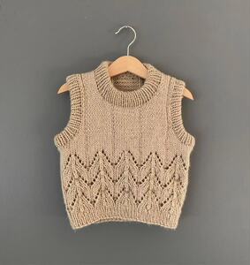 莫莉背心 儿童马甲 棒针文字编织说明 非成品