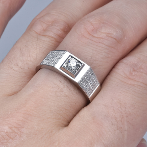豪华钻石男戒指