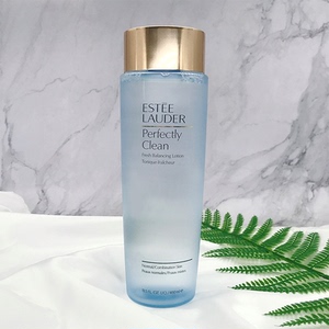 细致焕采化妆水