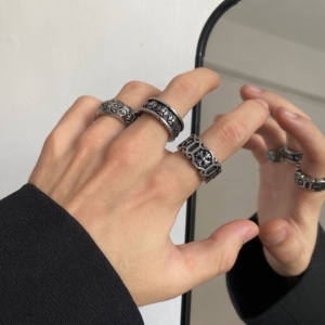 十字架戒指男潮牌ins嘻哈钛钢不掉色高街朋克风复古女酷食指戒