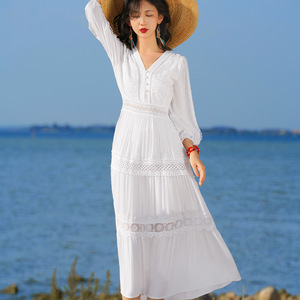 白色仙女长裙洱海穿搭海边连衣裙度假三亚青海沙漠旅游拍照沙滩裙