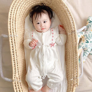 新款idea婴童装2024春女宝宝长袖薄棉哈衣新生儿婴公主蕾丝爬爬服