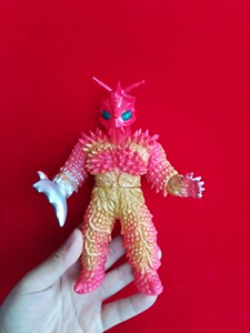 亚波人 亚布鲁星人 异次元人 正版,日本进口 现货 17㎝ 030