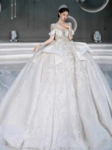 法式蕾丝婚纱2024新款新娘高级质感重工奢华长袖大拖尾白色主纱春