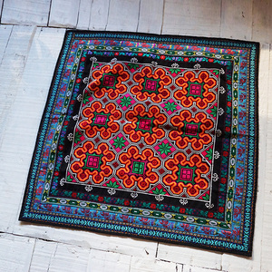 云南手工刺绣桌布 民族风挂毯