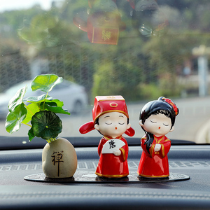 新婚喜庆人物娃娃车头装饰用品汽车摆件才子佳人情侣创意车载礼品