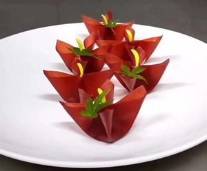 烈焰红唇超薄山楂皮片鹅肝酱即食果丹皮酒店食材