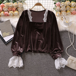 网红金丝绒打底衫衬衫女2022秋冬学生内搭蕾丝小衫短款低领上衣服