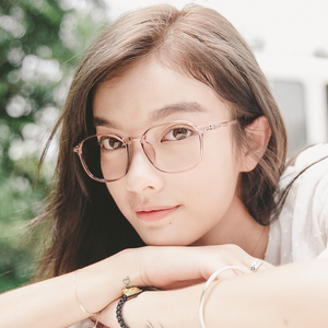 中学生近视眼眼镜