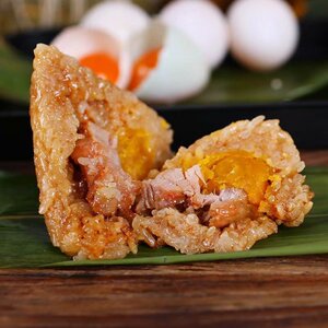 咸蛋黄鲜肉粽子端午节粽子温州粽子糯米粽子