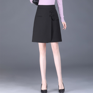 黑色半裙女2023新款秋季半身裙修身设计感短裙气质后妈群包臀裙