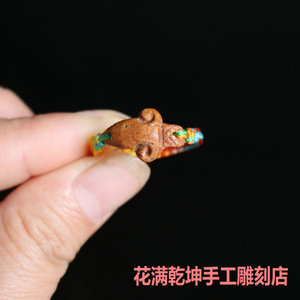 天然山桃核戒指 桃胡桃核雕小剑戒指 红绳戒指五彩绳戒指本命年