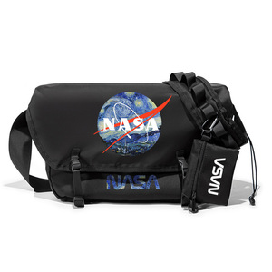 nasa 联名 宇航员 星空斜挎包 欧美潮牌青少年街头嘻哈单肩包背包