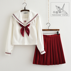 白领装水手服